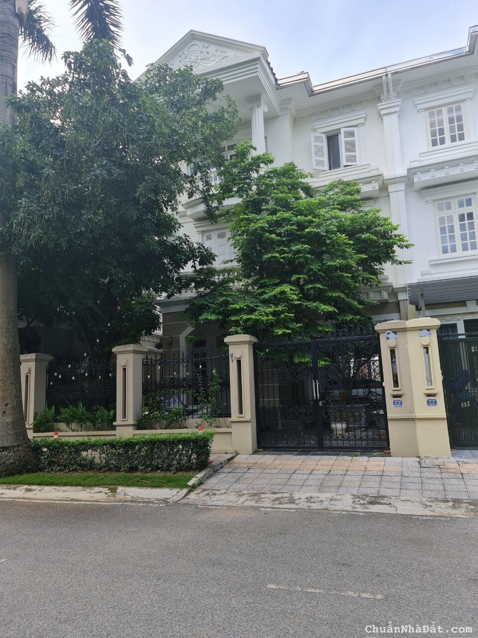 Chính Chủ Bán Biệt Thự Ciputra Tây Hồ, Khu C5 Siêu Vip, 218m2, Full đồ Chính Chủ Bán Biệt Thự Ciputra Tây Hồ, Khu C5 Siêu Vip, 218m2, Full đồ