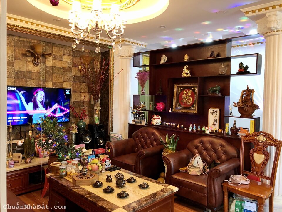 Bán căn hộ chung cư toà B3 Nam Trung Yên, giá 2.7 tỷ