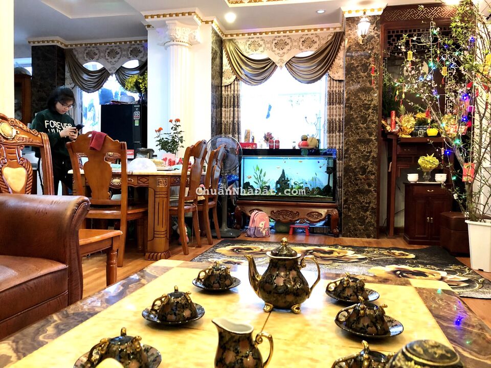 Bán căn hộ chung cư toà B3 Nam Trung Yên, giá 2.7 tỷ