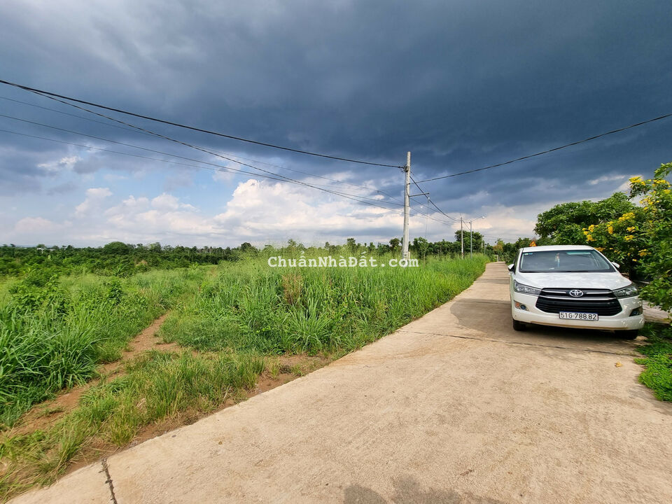 Đất nở hậu 127.8m2 sổ đỏ Định Quán Đồng Nai đường ô tô 580 triệu ,gần cao tốc Dầu Giây đã làm xong Đất nở hậu 127.8m2 sổ đỏ Định Quán Đồng Nai đường ô tô 580 triệu ,gần cao tốc Dầu Giây đã làm xong