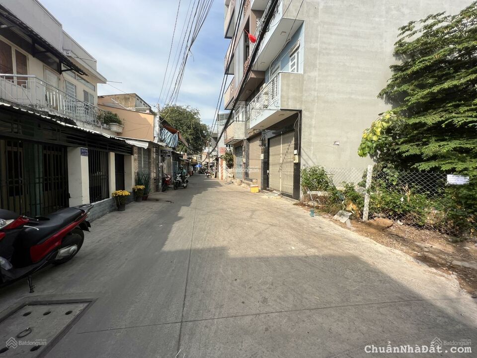 Cần bán gấp đất đường Đinh Thị Thi, P. Hiệp Bình Phước, Thủ Đức sổ hồng riêng,giá chỉ 5.2  tỷ/lô