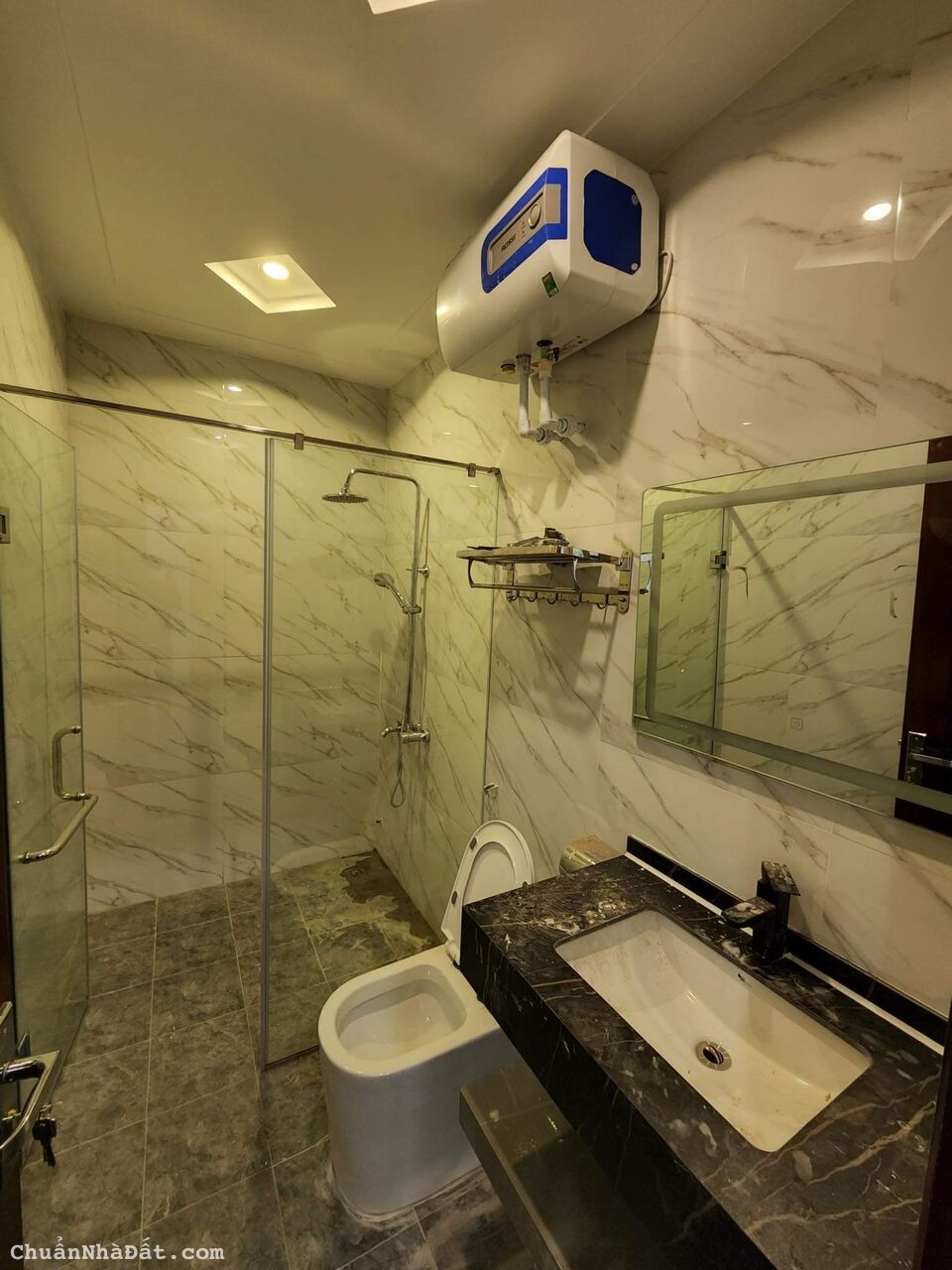 Bán toà nhà 180m2x9T thang máy Ô Tô vào nhà phố Võ Chí Công , Nghĩa Đô , Cầu Giấy ,Giá 55 tỉ.