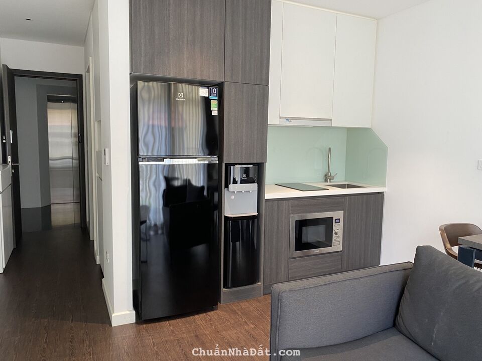 Bán toà nhà lô góc , Ô tô, MP Phố Tô Ngọc Vân , Quảng Bá ,Quảng An,Tây Hồ. DT 166m2x8x11giá 129 tỉ.