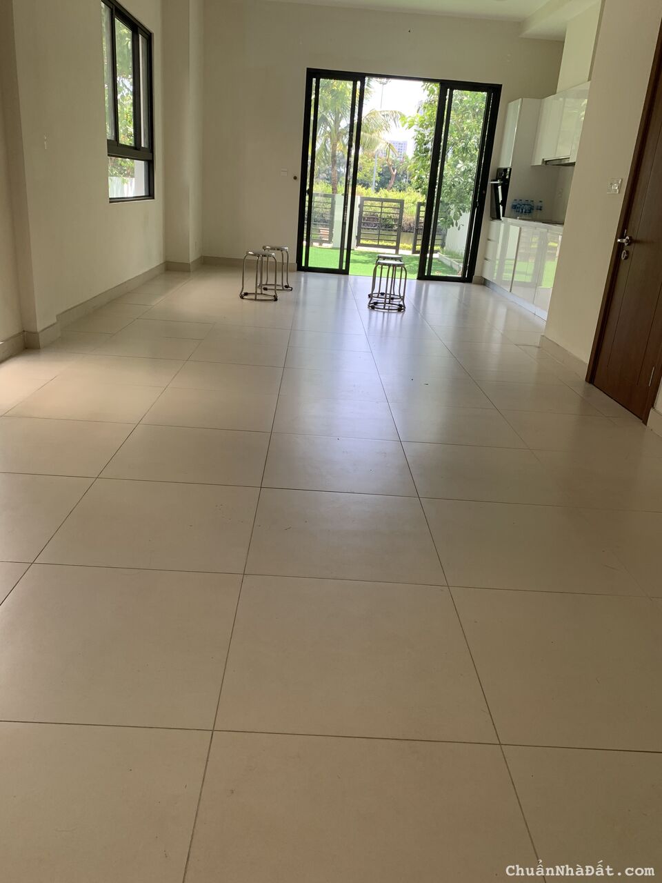 Cần bán biệt thự liền kề khu đi thi Vinhomse thăng long