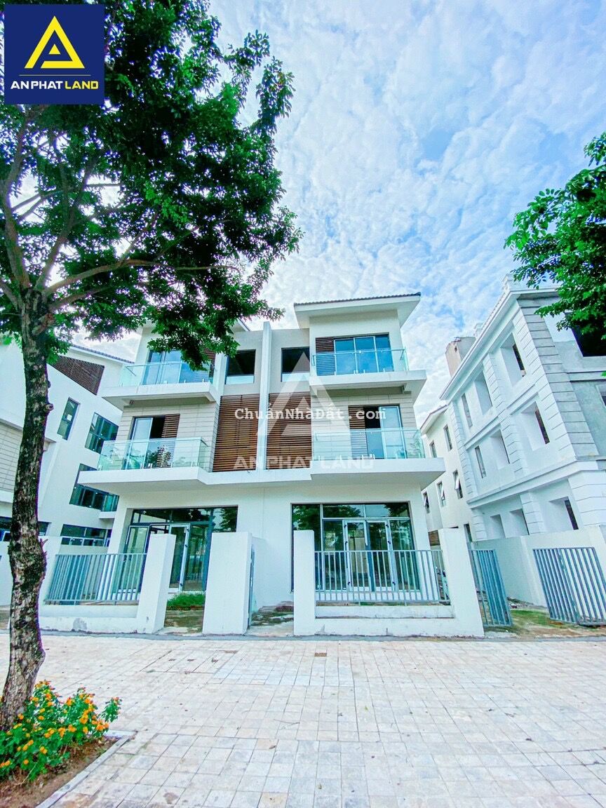 Cho thuê BT Nam Cường, Dương Nội với giá 12tr/tháng. LH: 0828682876