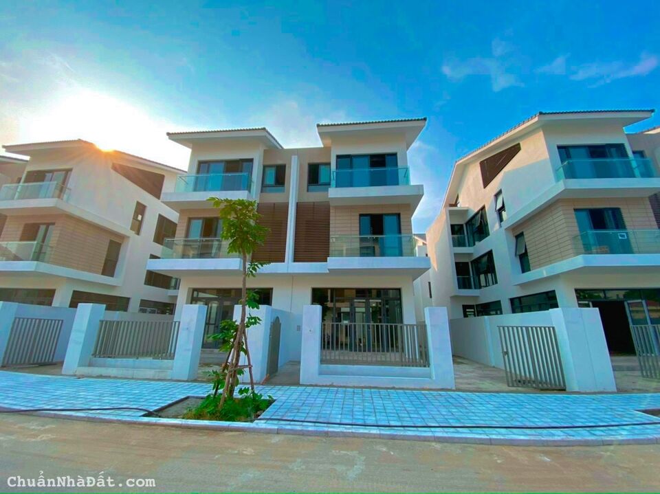 Bán Biệt Thự An Vượng Villas gần Hồ và Công Viên Thiên Văn Học ( cách 50m). LH: 0918683992 Bán Biệt Thự An Vượng Villas gần Hồ và Công Viên Thiên Văn Học ( cách 50m). LH: 0918683992