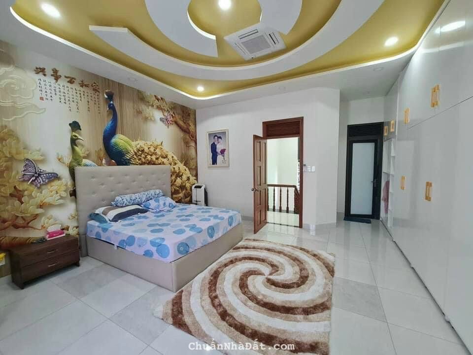 Bán biệt thự vừa xây dựng khu vực hiện đại sang trọng thích hợp để nghỉ dưỡng Bán biệt thự vừa xây dựng khu vực hiện đại sang trọng thích hợp để nghỉ dưỡng