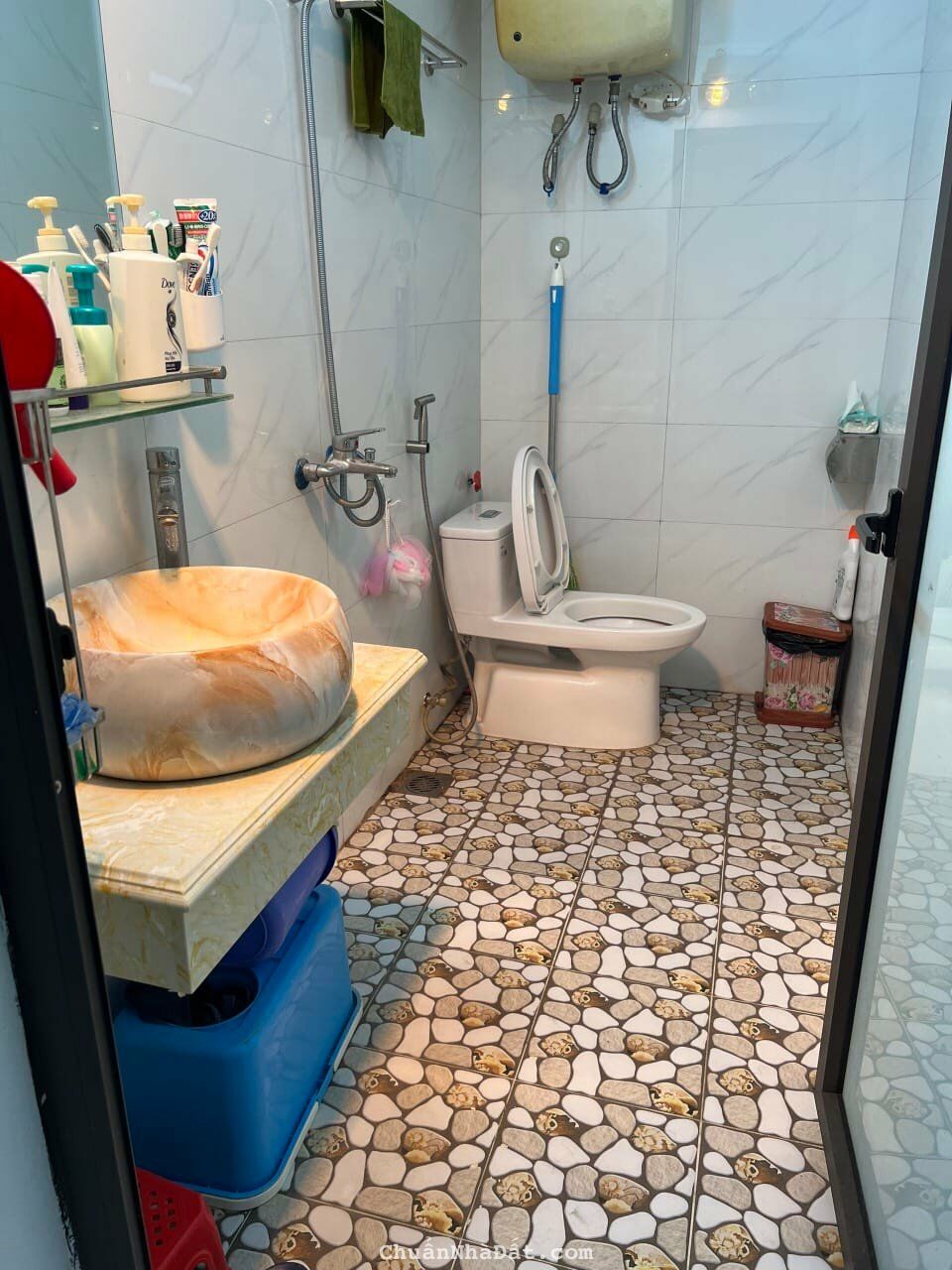 Chính chủ cần bán gấp căn nhà đẹp phố Âu Cơ 35m x 5 tầng  . Mt 3.1m , 60m ra phố , full nội thất