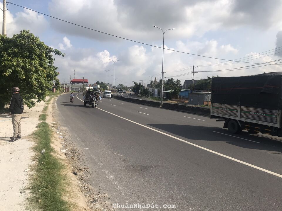 BÁN ĐẤT MẶT TIỀN QL 51 XÃ TÂN HẢI , TX PHÚ MỸ . DT 188M2 BÁN ĐẤT MẶT TIỀN QL 51 XÃ TÂN HẢI , TX PHÚ MỸ . DT 188M2