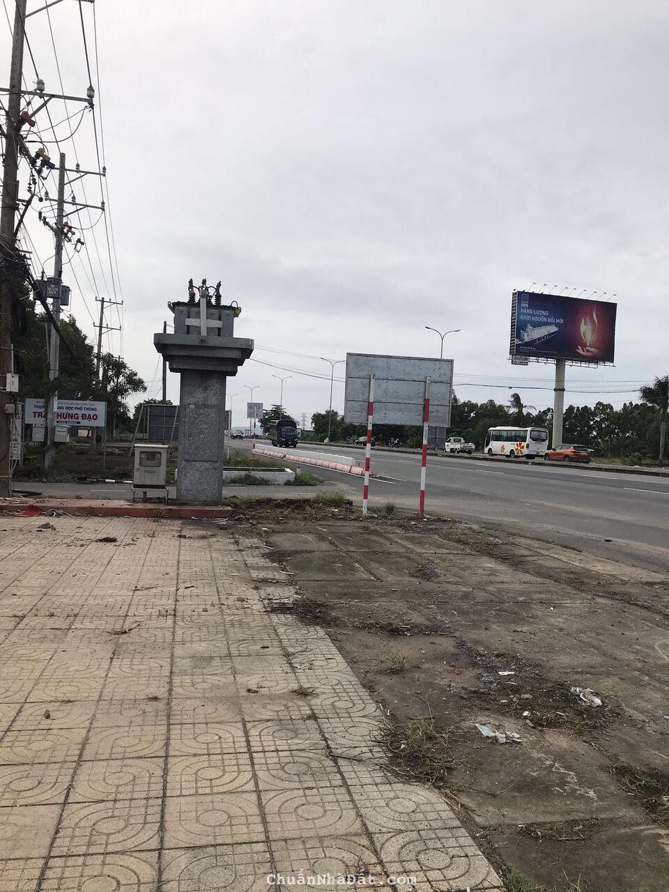 BÁN ĐẤT MẶT TIỀN QL 51 GẦN NGÃ TƯ LONG SƠN , SÁT UBNN XÃ TÂN HẢI , PHÚ MỸ . DT 146 M2