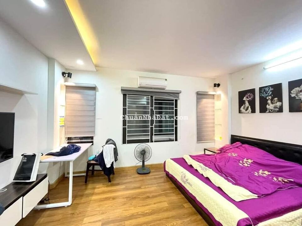 Bán 137 Nguyễn Ngọc Vũ, 123m2, 3pn, nhà đẹp, giá 3,6 tỷ, 0355902148 Bán 137 Nguyễn Ngọc Vũ, 123m2, 3pn, nhà đẹp, giá 3,6 tỷ, 0355902148