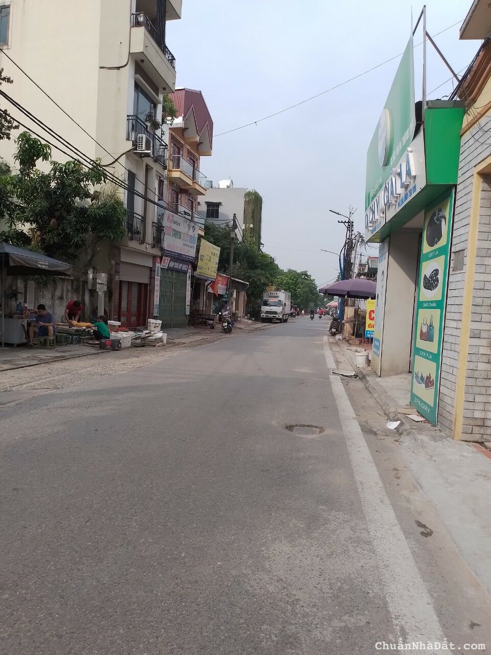 Đất đẹp Phố Thượng Thanh,lô góc,20m ra ô tô tránh,gần chợ,gần trường học các cấp