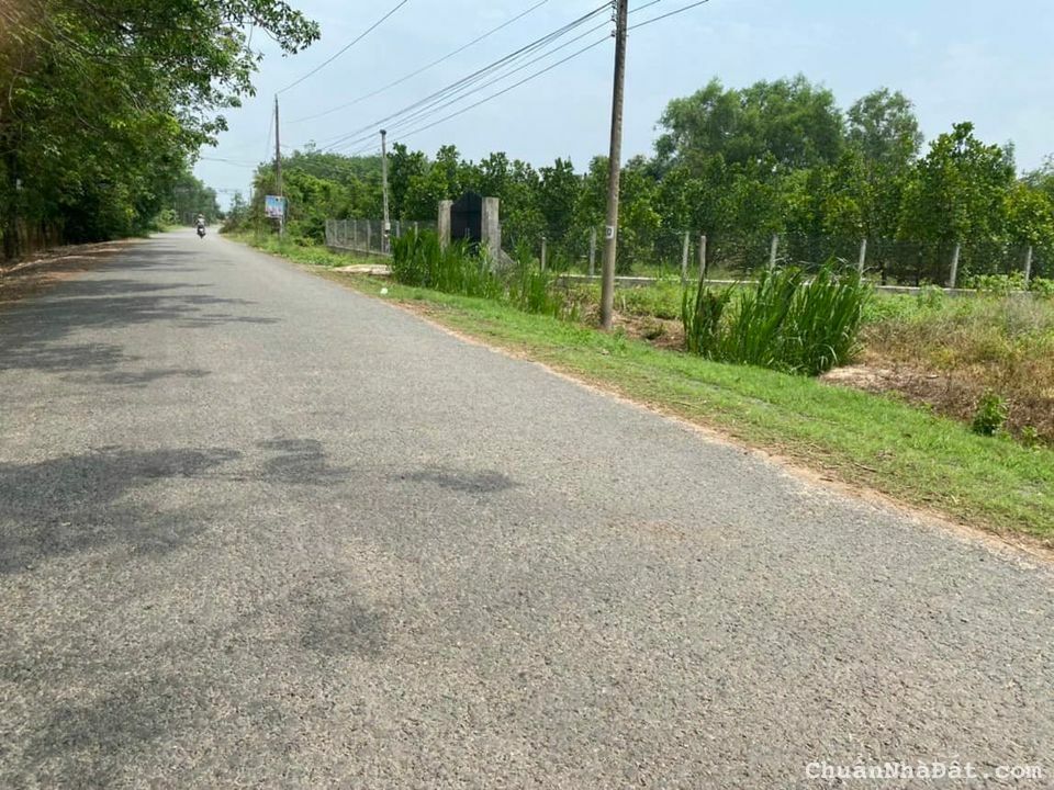 Bán gấp lô đất MT đường 14C 150m2 Full Thổ cư, xã Long Giang, Bến Cầu