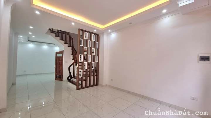 BÁN NHÀ ,LẠC LONG QUÂN ,DIỆN TÍCH 51M X 5 TẦNG ,MẶT TIỀN 4M ,GIÁ NHỈNH 7 TỶ