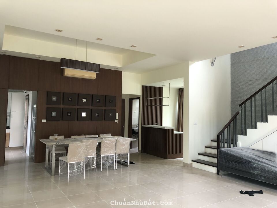 Bán biệt thự Riviera An Phú căn góc, có dt 289m2 đất, 3 tầng, 4PN, sân vườn Bán biệt thự Riviera An Phú căn góc, có dt 289m2 đất, 3 tầng, 4PN, sân vườn