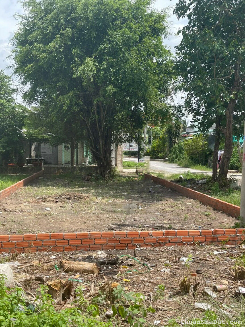 Cần ra đi lô góc 2 mặt tiền ngang 6m rất đẹp, đường ô tô 10m