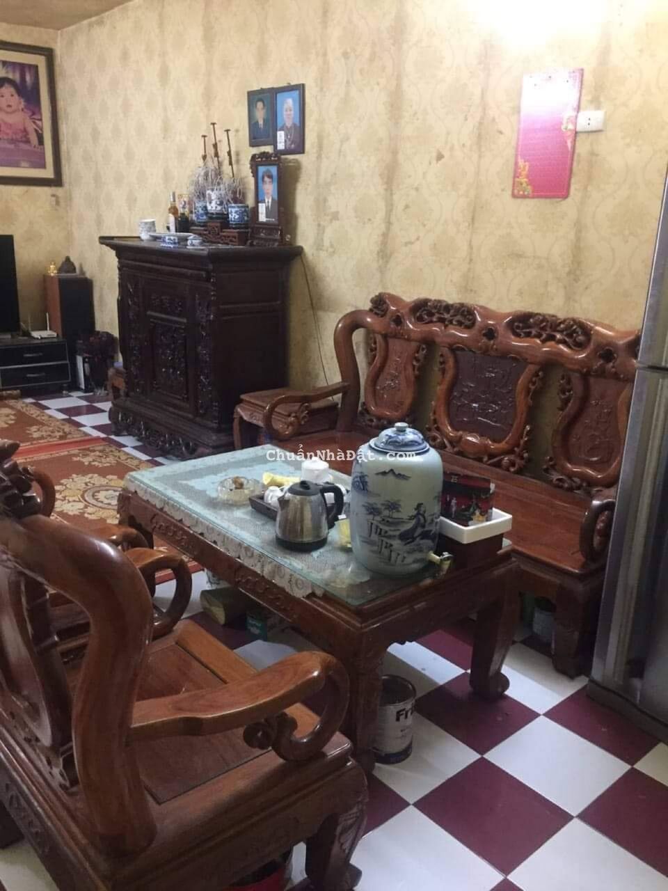 Bán nhà tập thể bóng đèn phích nước Rạng Đông DT 50m2 . Gía 1.35 tỷ 