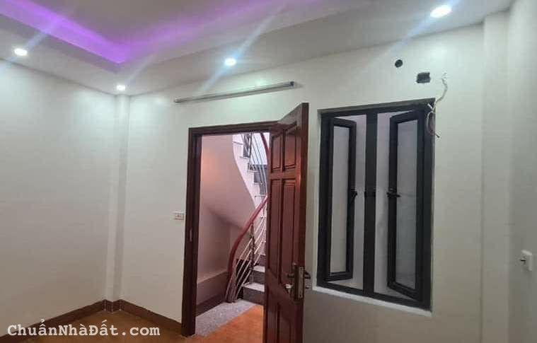 NHỉnh 3 tỷ có nhà xây mới, kd đỉnh, mặt ngõ Mậu Lương, gần chợ 36m2x4T. LH 0989.62.6116