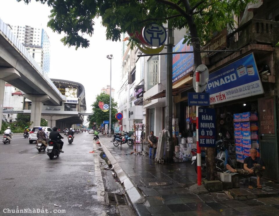 Bán đất mặt ngõ 181 Trần Phú tặng nhà C4, 38m2 chỉ 3.79 tỷ. LH 0989.62.6116