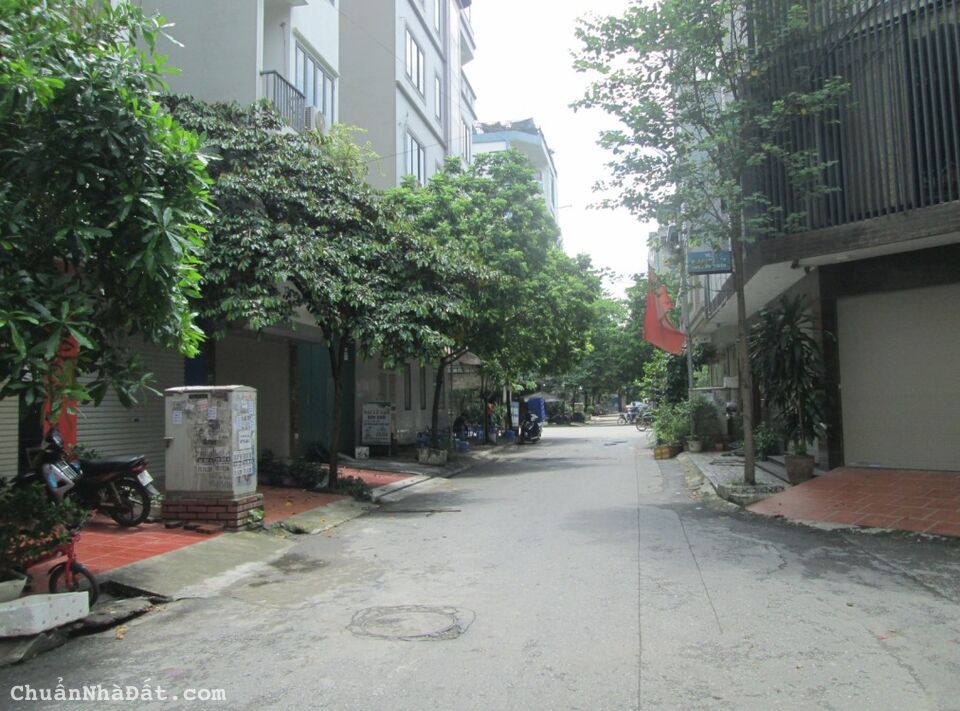 Tôi bán đất Dọc Bún, Cây Quýt cạnh khu Vạn Phúc 50m2 chỉ 5.15 tỷ. LH 0989.62.6116