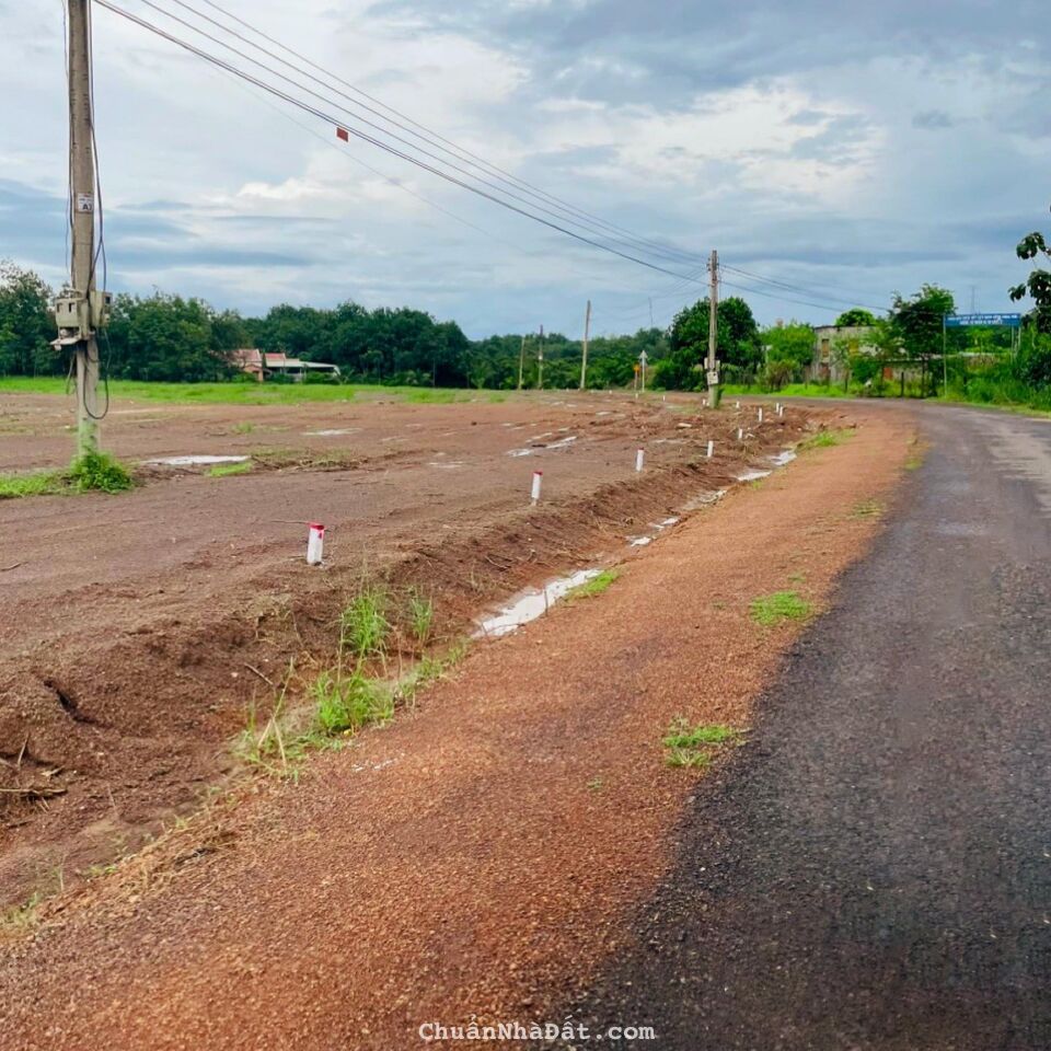 Bán gấp Đất nền 5x40, sổ sẵn công chứng ngay, giá F0.