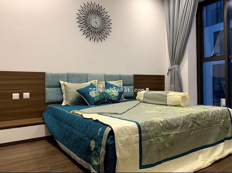 Cho thuê căn hộ Sun Ancora, 2 PN DT 98 m2 ban công view phố đẹp giá tốt nhất thị trường