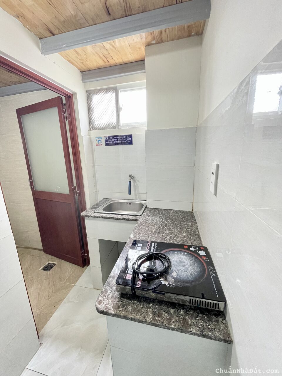 TRỐNG 1 PHÒNG CÓ GÁC CAO 1M8. DẠNG CHUNG CƯ MINI GẦN KHU CN TÂN BÌNH 