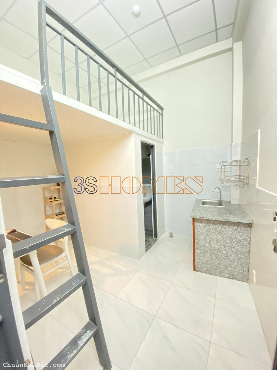 PHÒNG CÓ GÁC, MÁY LẠNH GẦN CHỢ HẠNH THÔNG TÂY - GIÁ SV 