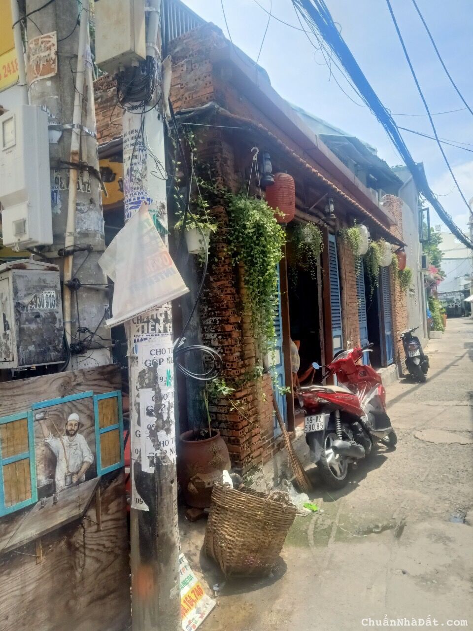 Bán nhà góc hai mặt tiền HXH đường Bùi Quang Là