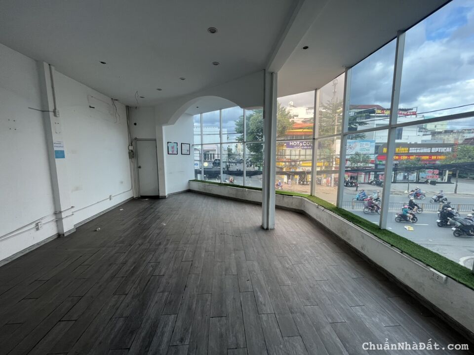 Cho thuê căn góc đường Phạm Hùng, P5, Quận 8, 48m2, 30tr/tháng