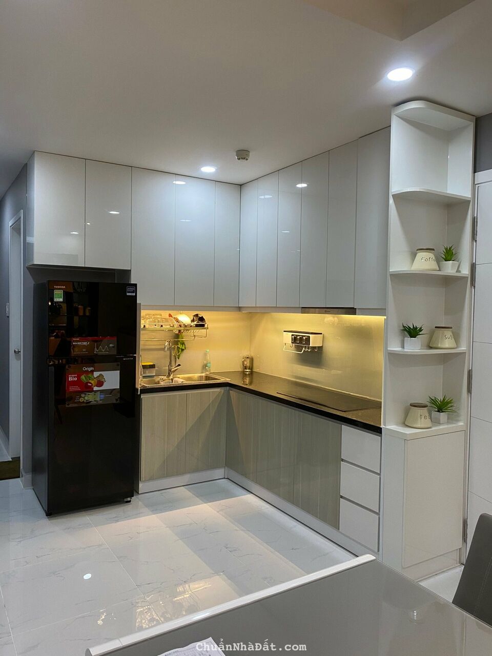 Cần cho thuê chung cư Saigon Asiana, Q6, 3PN, 2WC, DT 80m2 giá: 11 triệu/tháng. LH: 0932655138Đã s Cần cho thuê chung cư Saigon Asiana, Q6, 3PN, 2WC, DT 80m2 giá: 11 triệu/tháng. LH: 0932655138Đã s