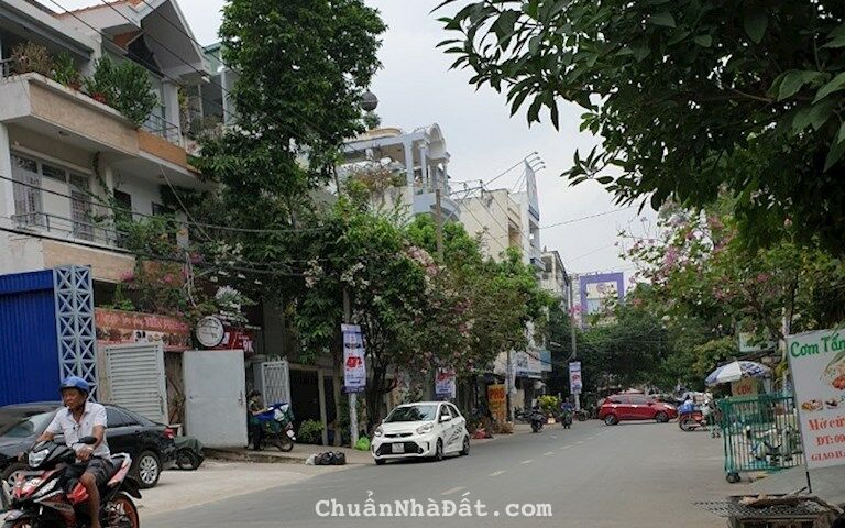 Bán nhà HXH Dương Quảng Hàm, P.5, Q. GV, DT: 4*18, 5 tầng + thang máy, TN: 40tr/th, Giá: 9.8 tỷ TL Bán nhà HXH Dương Quảng Hàm, P.5, Q. GV, DT: 4*18, 5 tầng + thang máy, TN: 40tr/th, Giá: 9.8 tỷ TL