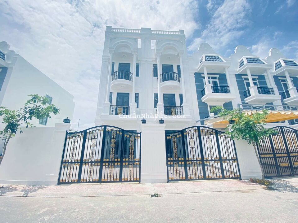 BÁN NHÀ 1 TRỆT + LỬNG + 1 LẦU NHẬN NHÀ VÀO Ở NGAY