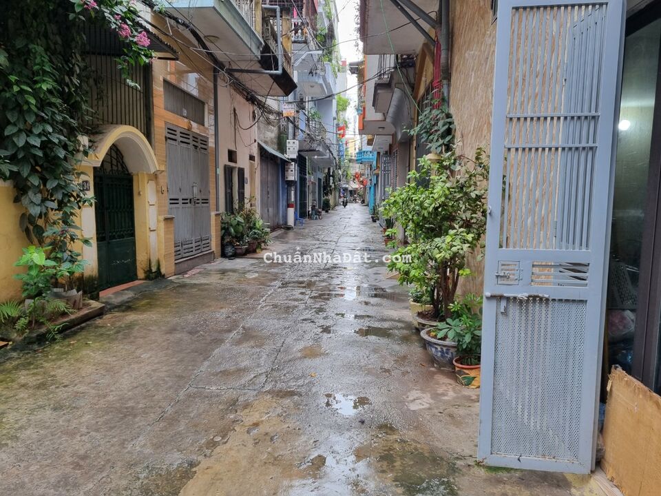 CHÍNH CHỦ BÁN NHÀ HOÀNG MAI, Ô TÔ ĐỖ CỬA, PHÂN LÔ BÀN CỜ, SÁT PHỐ - DT 30M, 3 TẦNG, M.TIỀN 4.25