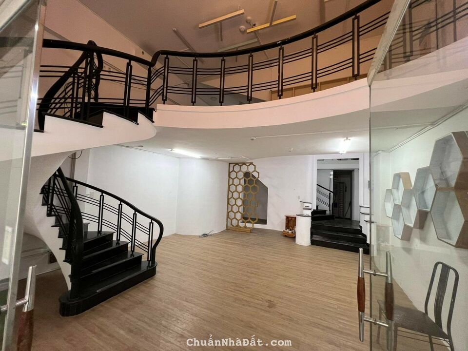 Cần cho thuê nhà phố Hưng Phước 2, trệt, lửng, 3 lầu. Giá: 50 tr/ tháng