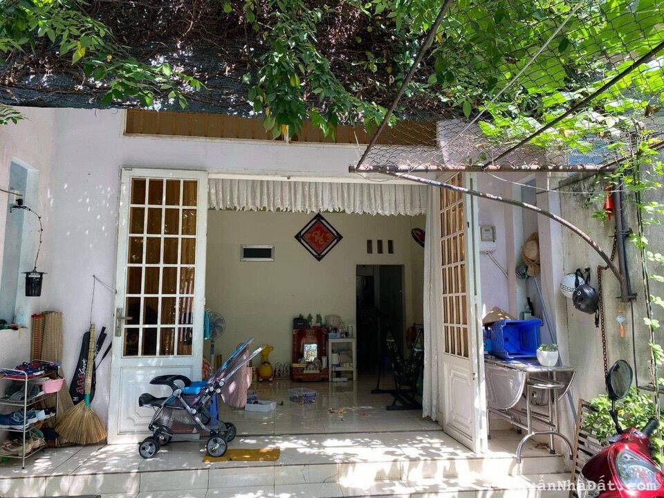 Chủ cần bán gấp nhà khu phố 6 , phường Tân Chánh Hiệp , Q12 , 60m2 ,SHR , Giá 1,85 tỷ 