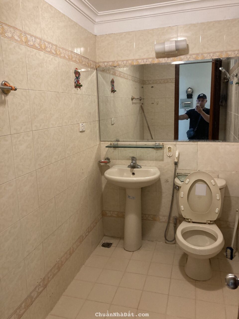 Cho thuê nhà riêng Lý Nam Đế, Hoàn Kiếm, Hà Nội. Giá 25 triệu/ tháng