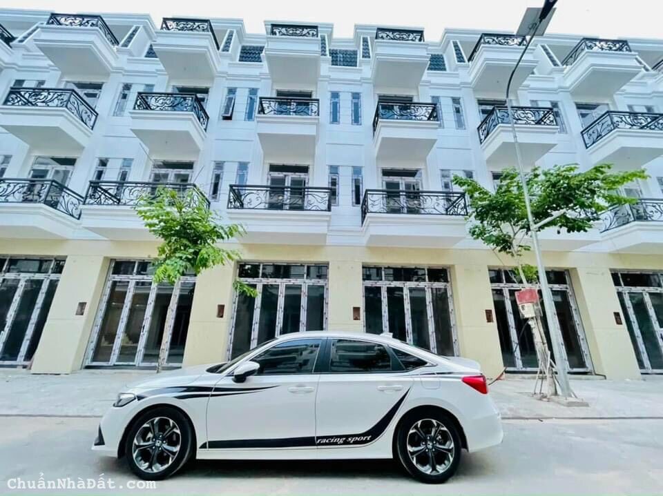 BÁN NHÀ MẶT TIỀN ĐƯỜNG HÀ HUY GIÁP QUẬN 12 - SỔ HỒNG RIÊNG