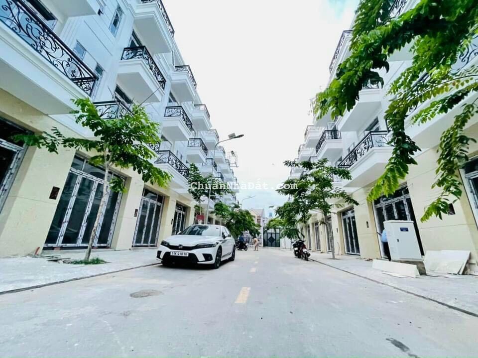 BÁN NHÀ MẶT TIỀN ĐƯỜNG HÀ HUY GIÁP QUẬN 12 - SỔ HỒNG RIÊNG