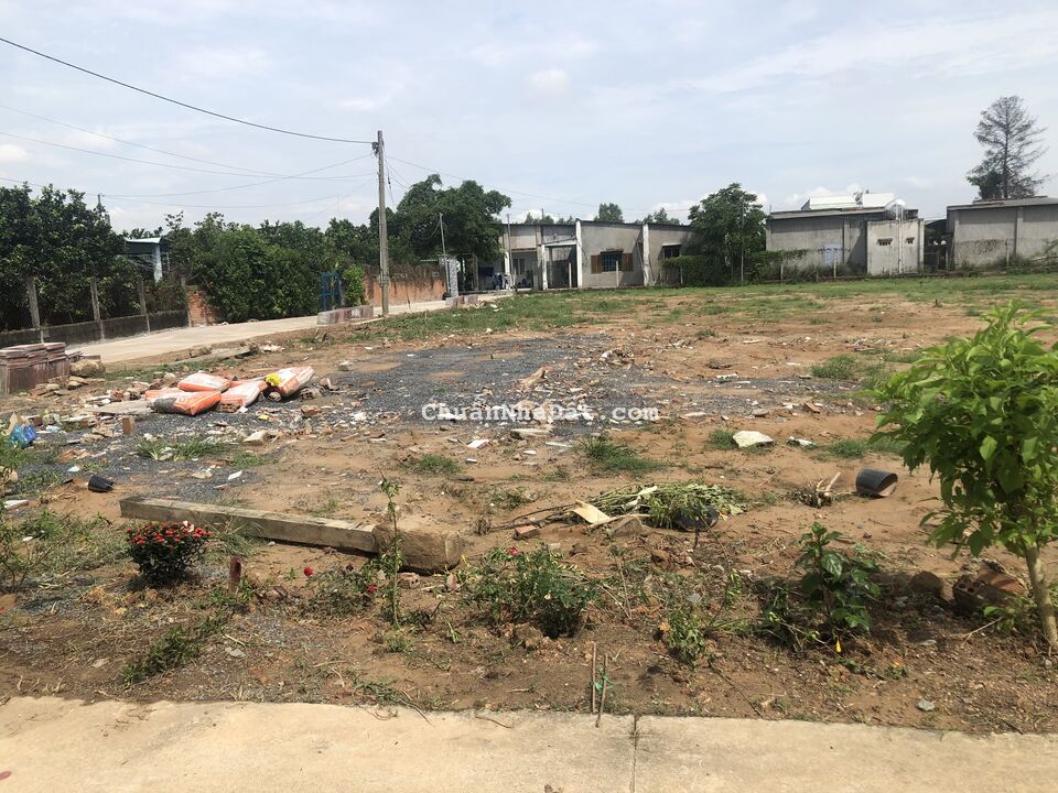 Chủ kẹt tiền cần bán lô đất sổ riêng full thổ cư Chủ kẹt tiền cần bán lô đất sổ riêng full thổ cư