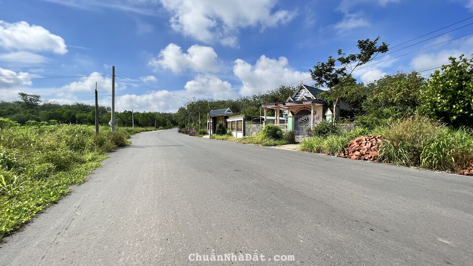 Chủ cần tiền bán gấpSát KCN BECAMEX giai đoạn 1 Minh Thành cách DH01 chỉ 30