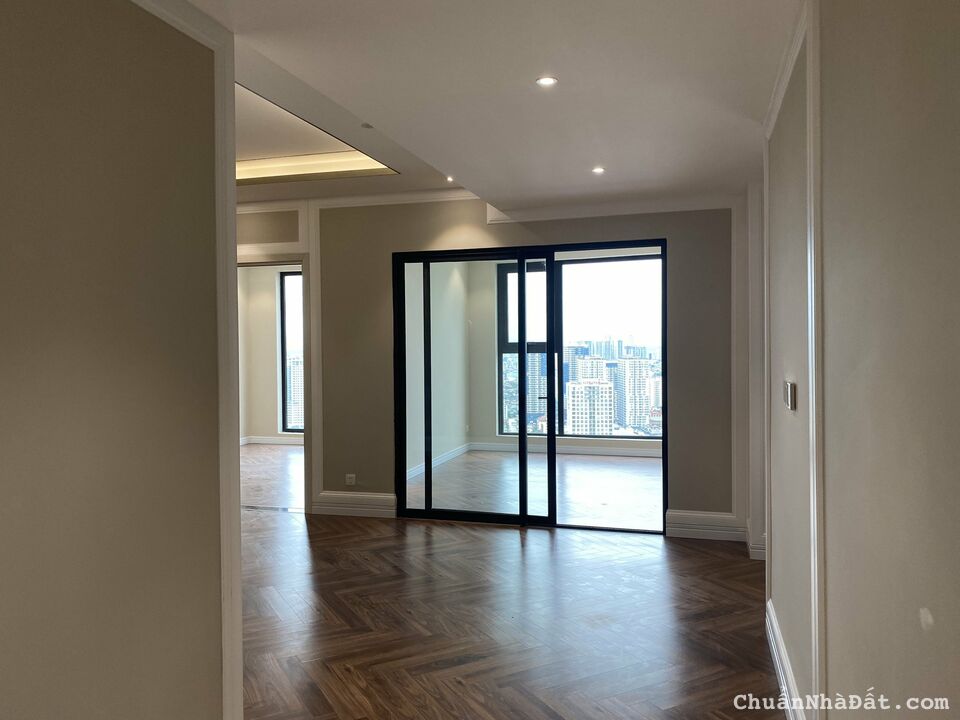 Bán căn hộ 3 phòng ngủ 96m2 giá 4,9 tỷ. Chung cư King Palace 108 Nguyễn Trãi Bán căn hộ 3 phòng ngủ 96m2 giá 4,9 tỷ. Chung cư King Palace 108 Nguyễn Trãi