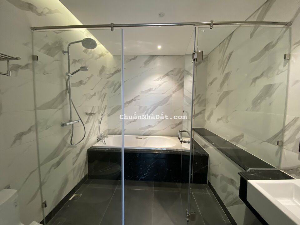 Bán căn hộ 3 phòng ngủ 96m2 giá 4,9 tỷ. Chung cư King Palace 108 Nguyễn Trãi Bán căn hộ 3 phòng ngủ 96m2 giá 4,9 tỷ. Chung cư King Palace 108 Nguyễn Trãi