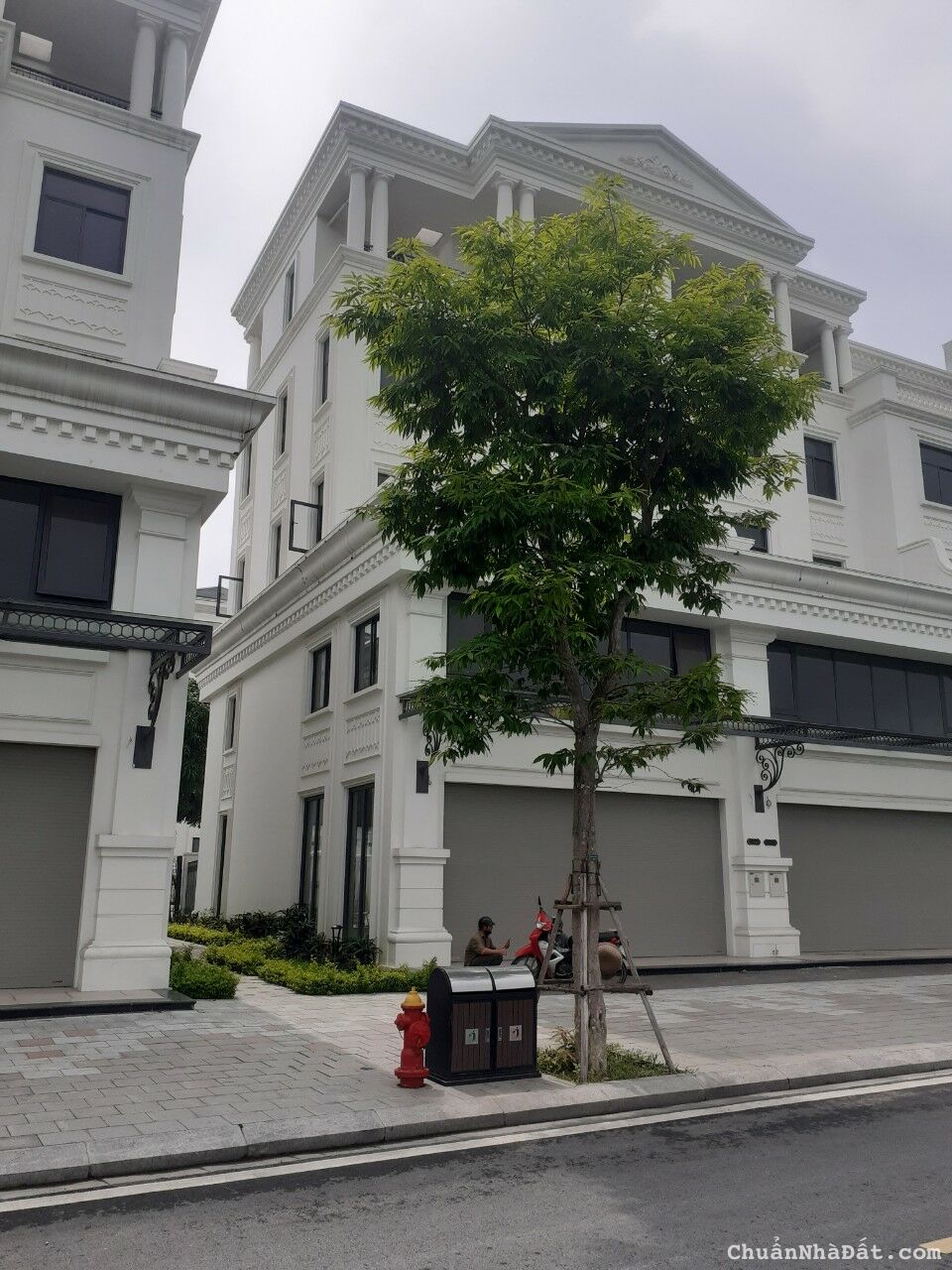 Shophouse 160m2 xẻ khe mặt tiền 8m, chấp nhận giá thấp hơn thị trường: 0983 82 69 28 Shophouse 160m2 xẻ khe mặt tiền 8m, chấp nhận giá thấp hơn thị trường: 0983 82 69 28