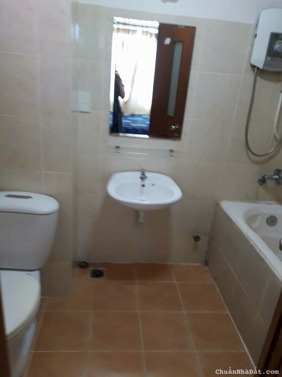 Cho thuê căn hộ đầy đủ nội thất 