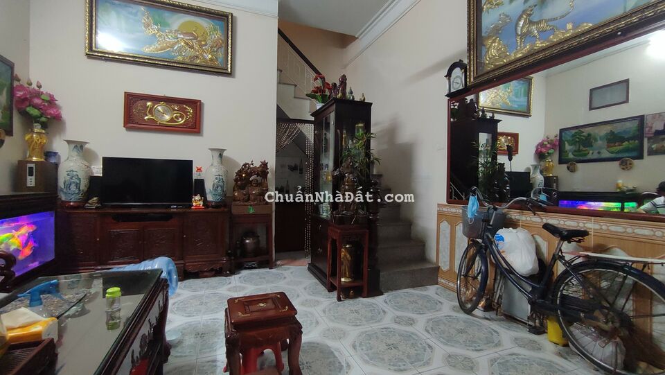 NGUYỄN TRÃI - 35M2 - 3T - MT 5M - 3 GÁC TRÁNH - GIÁ 3,8 TỶ