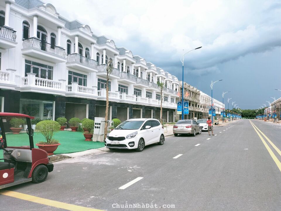 Cần bán nhà phố Bàu Bàng 1 trệt 2 lầu, mặt tiền đường 25m, diện tích 5 x 20m, 0932733878