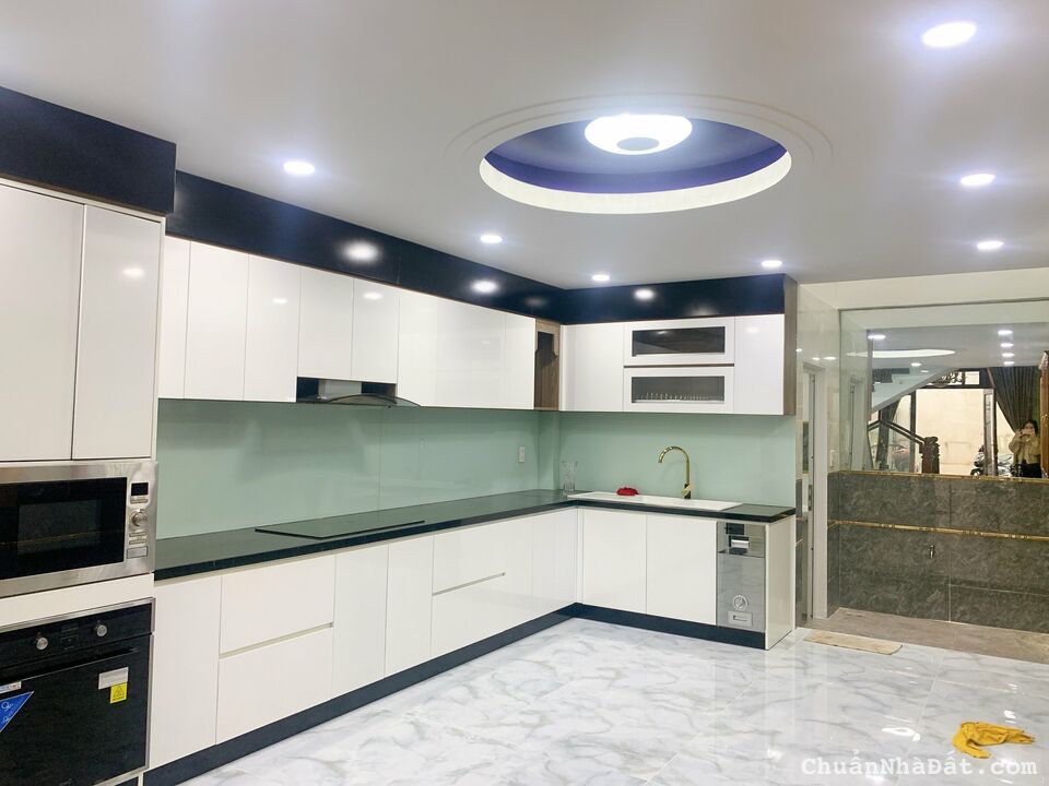 Cho thuê nhà nguyên căn đường Tân Sơn Nhì 4x17m 2 lầu st nhà cực đẹp