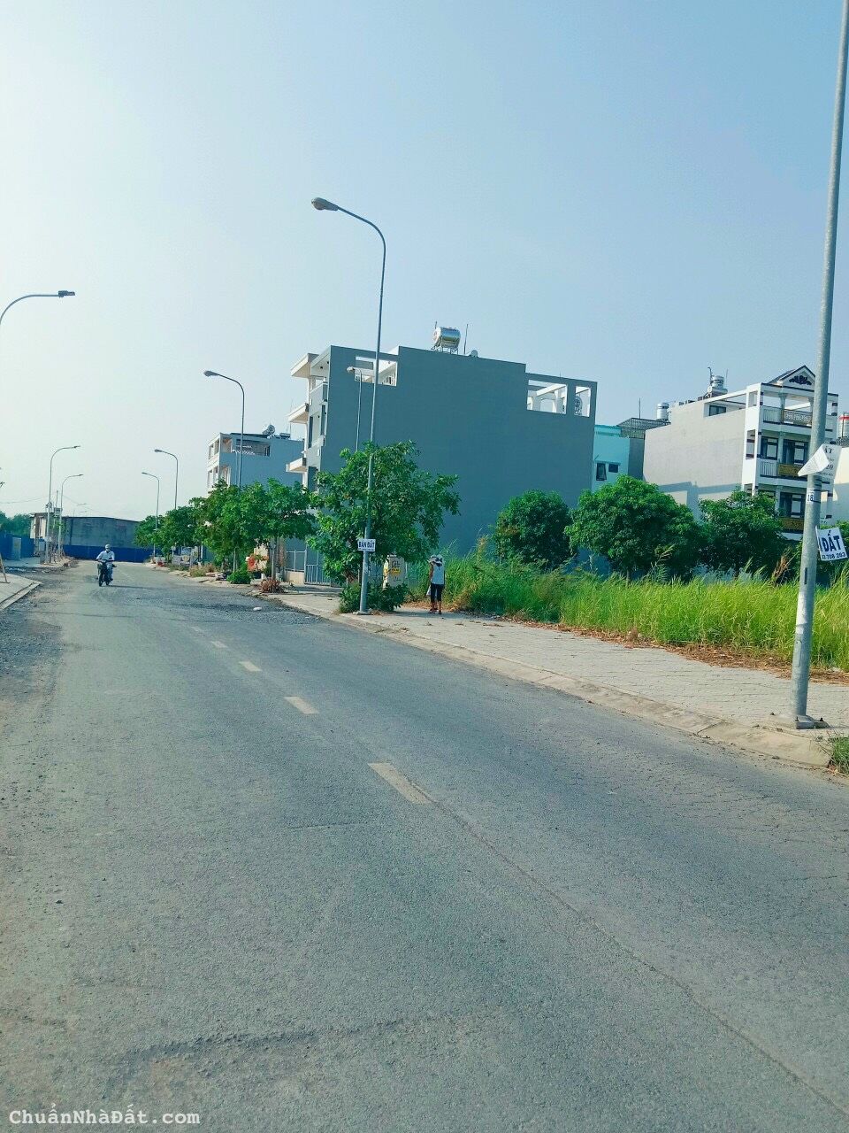 CẦN RA GẤP LÔ ĐẤT ĐƯỜNG 16M KDC ĐÀO SƯ TÍCH CẦN RA GẤP LÔ ĐẤT ĐƯỜNG 16M KDC ĐÀO SƯ TÍCH