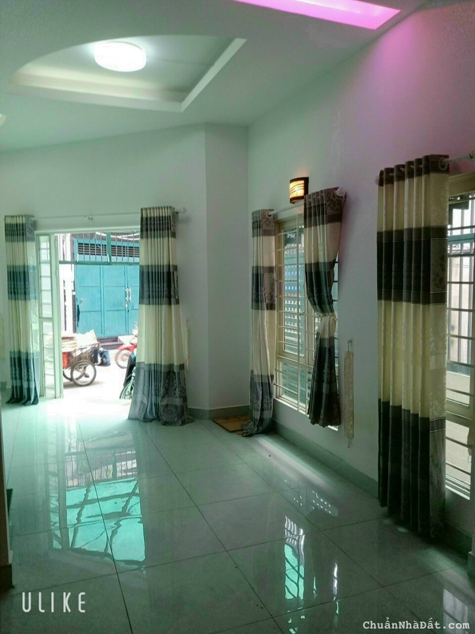 CC bán nhà HXH Hoàng Hoa Thám, P7, BT, 5x14m, Gía: 8.9 tỷ TL